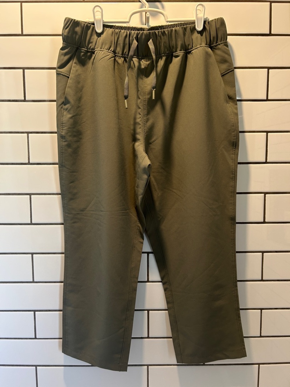 90 Degree By Reflex Olive Green Women's Capris with Drawstring Waist